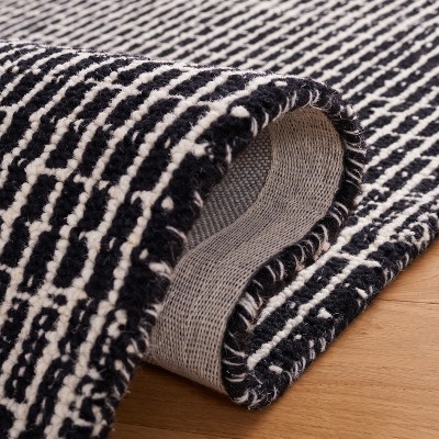 Handmade Black Abstract Wool 4' x 6' Tufted Area Rug