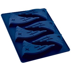 MasterPieces FanPans Team Silicone Muffin Pan - NFL New England Patriots - 1 of 3