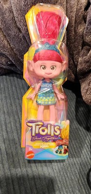 Mattel ​DreamWorks Trolls Band Together Toys, Best of Friends Pack with 5  Small Dolls & 2 Character Figures, Includes Queen Poppy Doll (