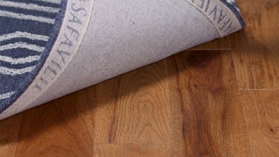 Hand-Tufted Artisan Wool Navy Blue 5' Round Area Rug