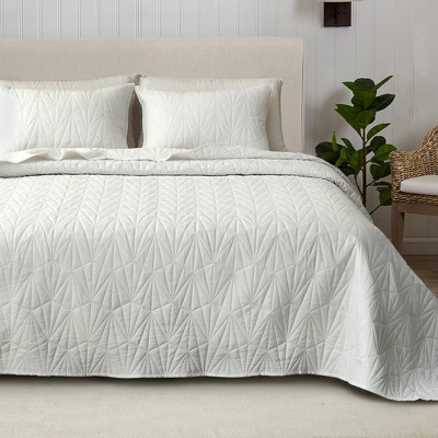 Great Bay Home Geometric Pinsonic Microfiber Oversized Quilt Set With Shams