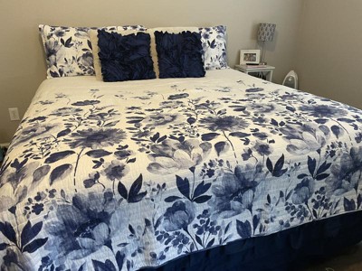 Riella Navy Quilt Set - One King Quilt And Two King Shams - Levtex Home :  Target