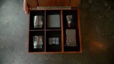 Picnic Time Elevated Home & Travel Barware Whiskey Box + Decanter Gift Set