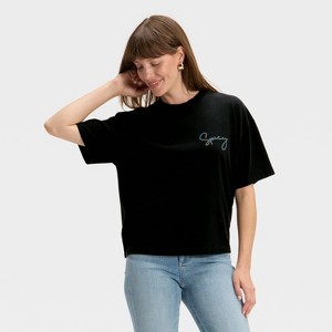 Women's Short Sleeve Boxy Graphic T-Shirt - Universal Thread™ - 1 of 4