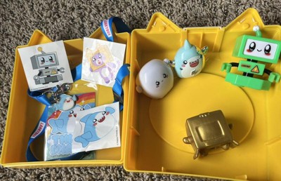  LankyBox Mini Mystery Box, for The Biggest Fans, 2 Mystery  Figures, 1 Squishy Figure, a pop-it, and 3 Stickers : Toys & Games