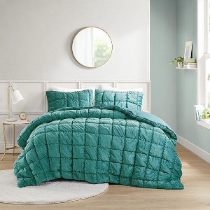 Kumasinova 2/3 PCS Velvet Comforter Set,Quilt Set with Comforter&Sham,Bedding Set with 3D Puff Stitching,Machine Washable - 1 of 4