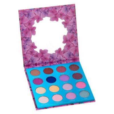 pigmented eyeshadow palette