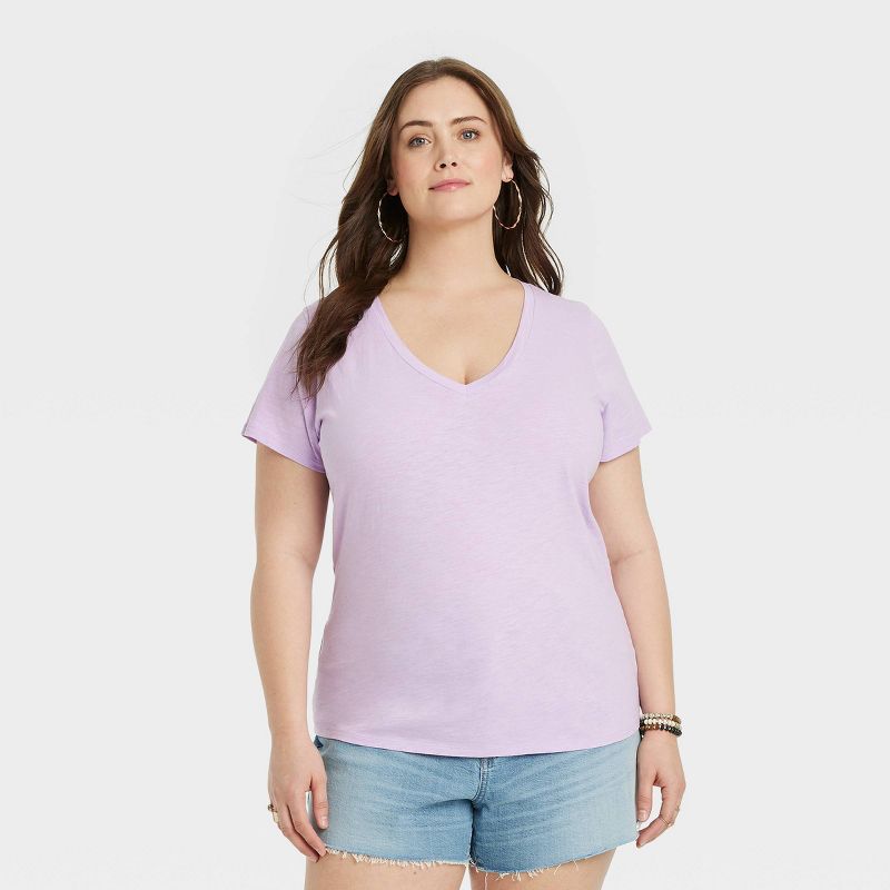 Women's Fitted Short Sleeve V-Neck T-Shirt - Universal Thread™ , 1 of 8