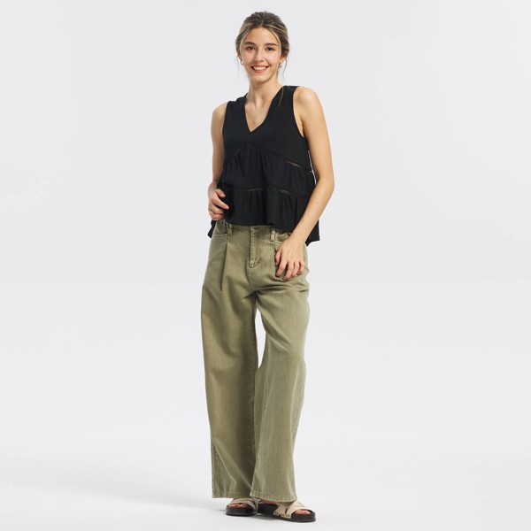 Top peplum con escote en V y encaje en capas para mujer - Universal Thread™ 3