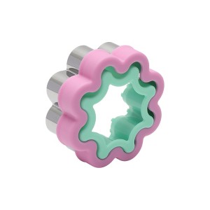 Unique Bargains Floral Sandwich Cookie Cutter Hand Wash Stainless Steel Plastic Light Purple Teal 3.9"x3.9"1.6" 1Pcs - 1 of 4