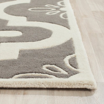 Off-White Hand-Tufted Wool Rectangular Rug, 2' x 3'