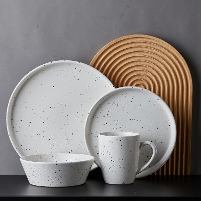 White Ceramic 16-Piece Speckled Dinnerware Set, Service for 4