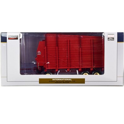 International Harvester IH 120 Forage Wagon Red "Classic Series" 1/16 Diecast Model by Speccast