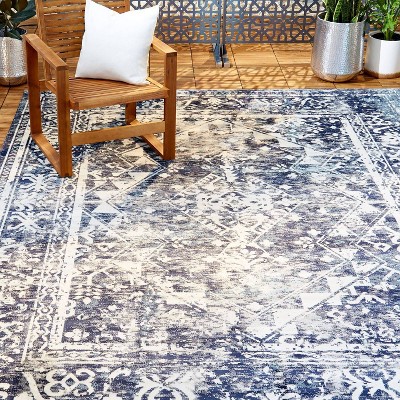 Sofia Ivy Navy Blue Medallion Indoor/Outdoor Area Rug