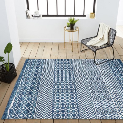 Navy and Cream 4' x 6' Geometric Synthetic Easy-Care Area Rug