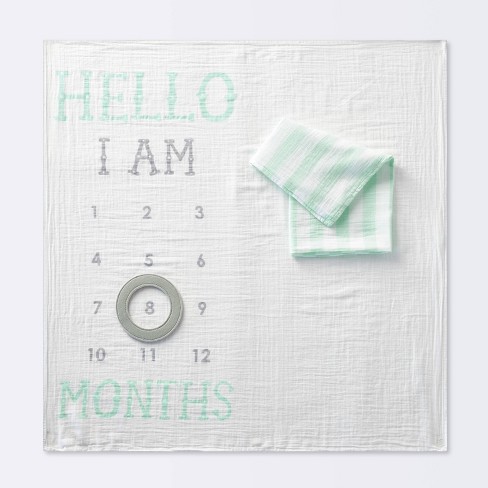 Cloud island muslin shop blanket and frame set