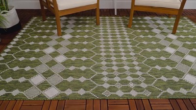 Green Trellis 9' x 12' Rectangular Washable Outdoor Rug