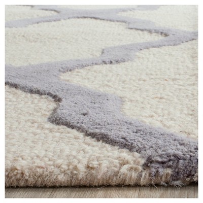Elegant Ivory and Silver Hand-Tufted Wool Accent Rug, 2' x 3'