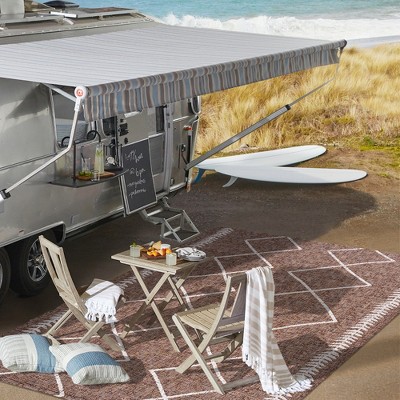 Handmade Boho-Chic Brown/Beige Trellis Synthetic 8' x 10' Area Rug