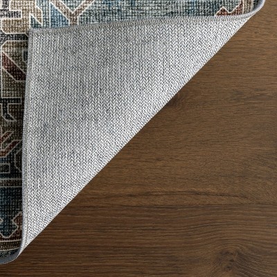 Philomena Green Medallion Washable Synthetic Area Rug 4' x 6'
