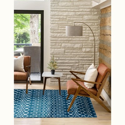 Calm Blue Trellis 3'3" x 5'3" Synthetic Rectangular Rug
