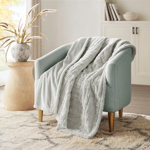 Gulches Oversized Heated Faux Fur Throw - 3 Heat Settings, 2-Hour Auto Shutoff, Safe Heating Technology - 1 of 4