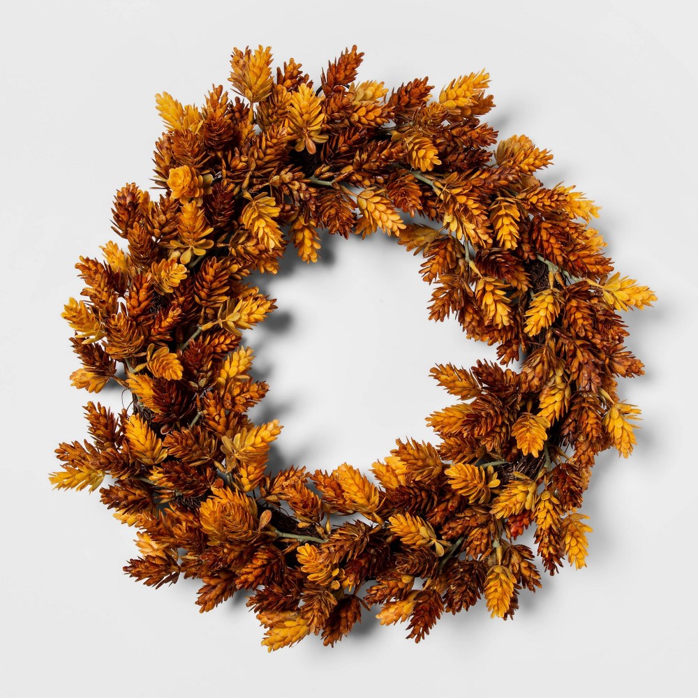 how to make faux wreaths look realistic
