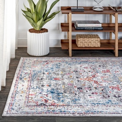 Gray Medallion Synthetic Reversible 4' x 6' Area Rug