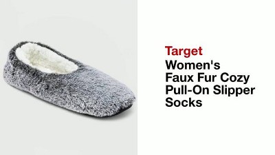 Women's Faux Fur Cozy Pull-on Slipper Socks : Target