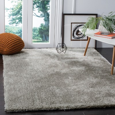 Hand-tufted Light Grey Shag Rug 4' x 6' with Satin Luster