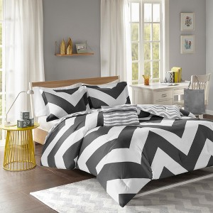 Leo Comforter Set, Size: Full/Queen, Black/White