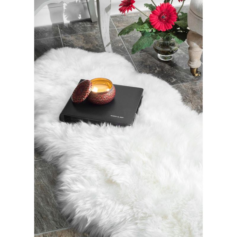 nuLOOM Hand Made Due Sheepskin Area Rug, Shaped 1' 10" x 5' 7", Natural, 5 of 8