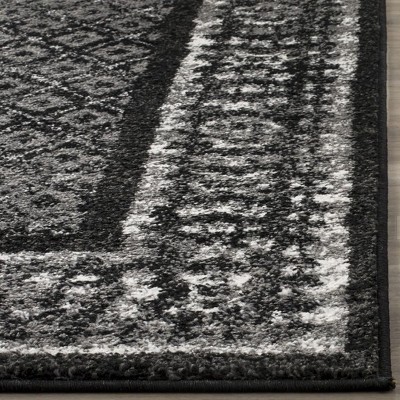 Elegant Adirondack Black/Silver Synthetic 9' x 12' Area Rug