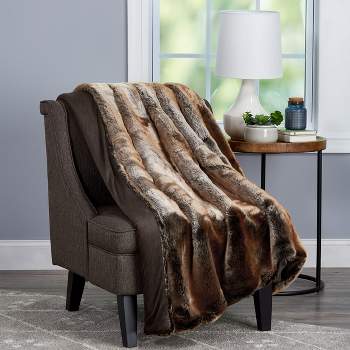 Hastings Home Faux Fur Throw Blanket - Hypoallergenic for Sofas and Beds