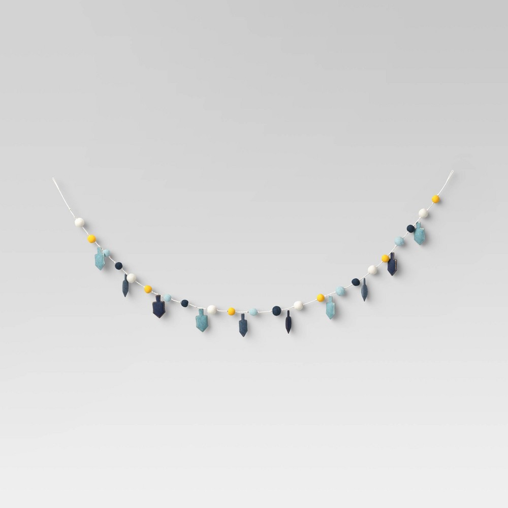 Dreidel Hanukkah Garland - Threshold