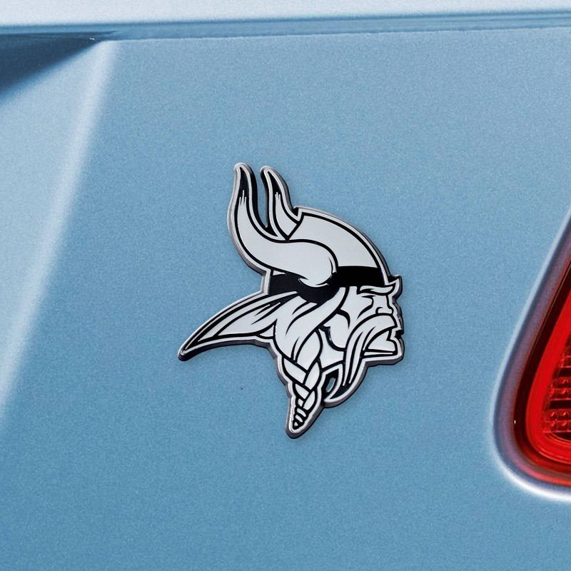 NFL Minnesota Vikings 3D Chrome Metal Emblem, 2 of 4