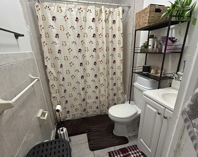 Guest review image 1 of 2, zoom in