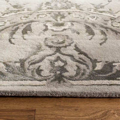 Elegant Gray 6' x 9' Hand-Tufted Wool & Viscose Blend Area Rug