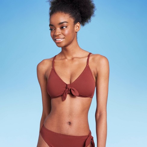 Piqué-textured one-shoulder bralette bikini top At Icône, Simons, Bralette  Tops for Women