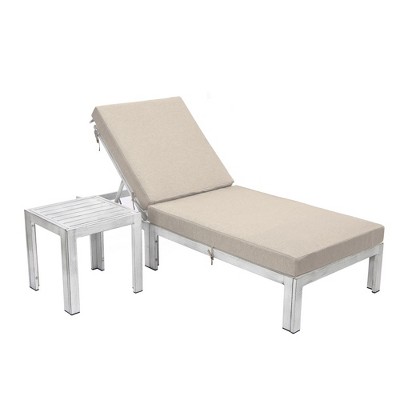 LeisureMod Chelsea Modern Outdoor Weathered Grey Chaise Lounge Chair With Side Table and Cushions