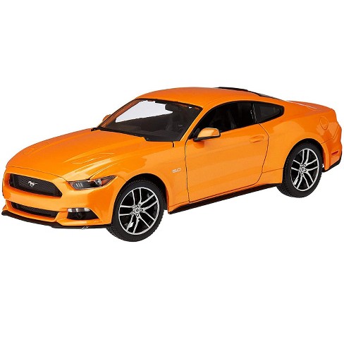  Ford Mustang GT.  Naranja metálico 