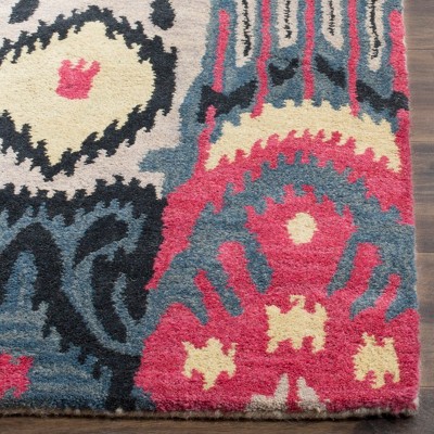 Handmade Blue and Beige Wool Ikat 4' x 6' Area Rug