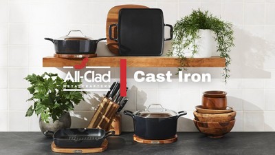 Black Enameled Cast Iron 6 Quart Dutch Oven with Lid and Acacia Trivet