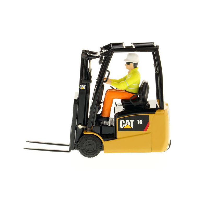 CAT Caterpillar EP16(C)PNY Lift Truck with Operator "Core Classics Series" 1/25 by Diecast Masters, 3 of 5