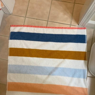 Striped Kids' Bath Towel with SILVADUR Antimicrobial Technology -  Pillowfort 1 ct