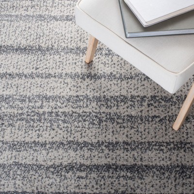 Carnegie Elegance Hand-Knotted Gray Area Rug - 5'1" x 7'6"