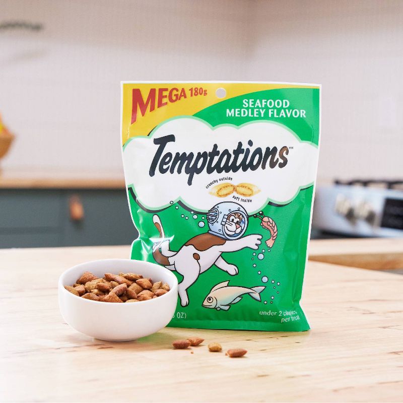 Temptations Seafood Medley Flavor Crunchy Cat Treats, 5 of 10