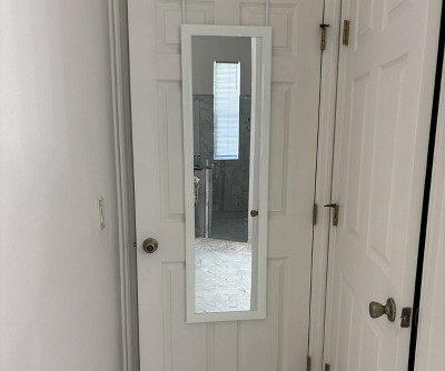 Guest review image 1 of 2, zoom in