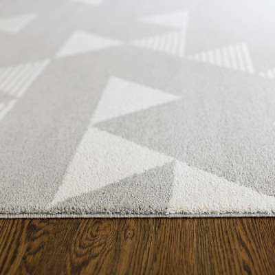 Gray Geometric Kids' 5' x 7' Microfiber Area Rug