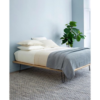 Hobnail Blue and Ivory Handwoven Synthetic Rug, 9' x 12'